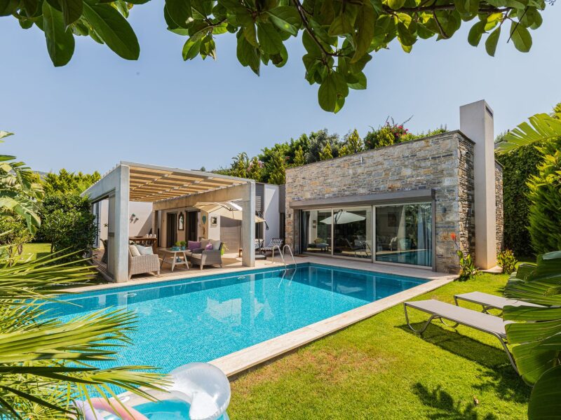 Konacık'ta Özel Havuzlu Tek Katlı 4+2 Modern Satılık Villa — Konacık fotoğraf 1