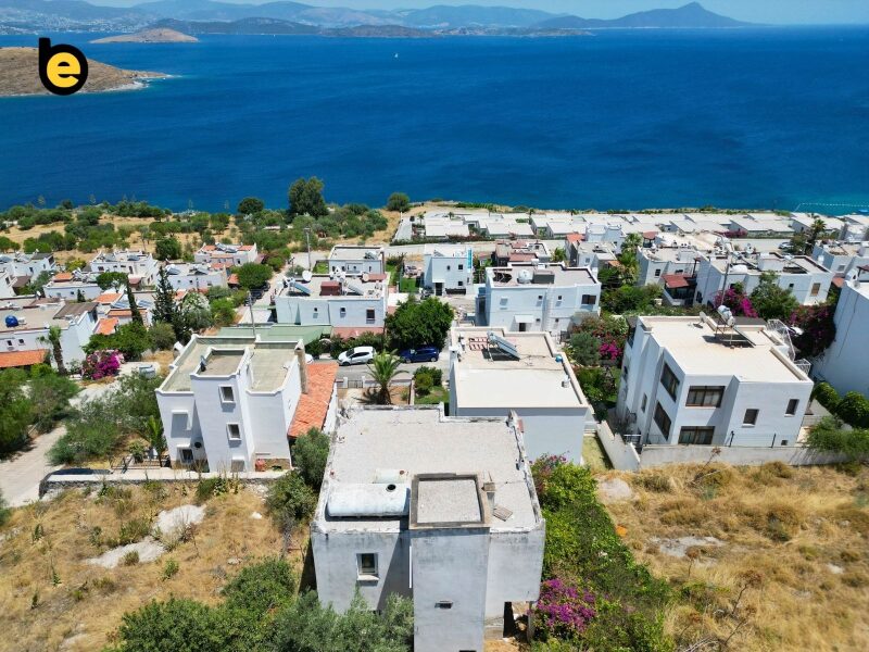 Bağla'da Deniz Manzaralı Tadilat Gereken Uygun Fiyata Tripleks — Turgutreis fotoğraf 1