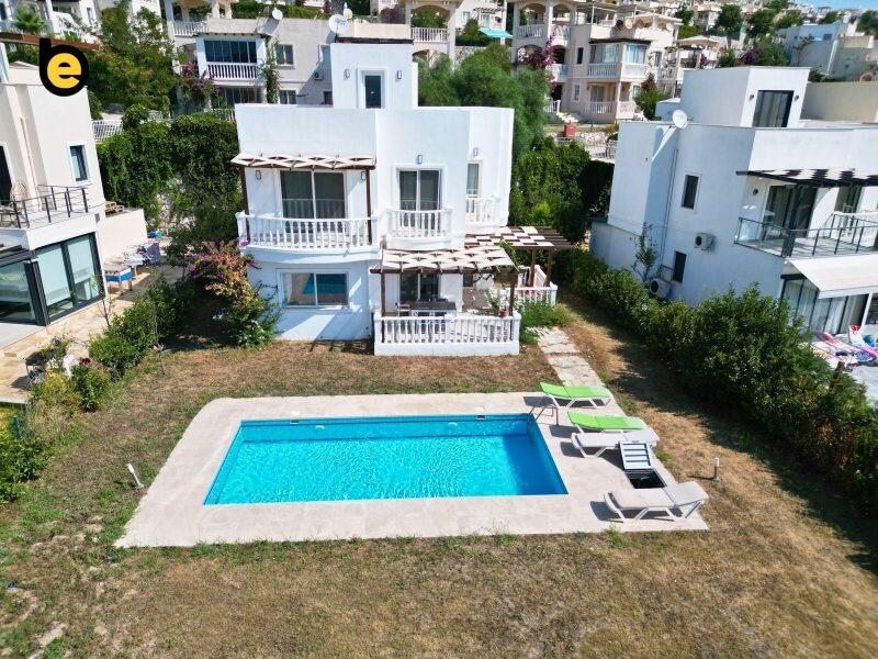 Flamingo Country Club'da Özel Havuzlu, Geniş Bahçeli 3+1 Villa — Boğaziçi fotoğraf 1