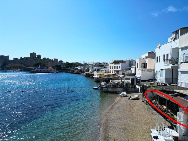 Bodrum Çarşı'da Denize Sıfır 120 m2 Satılık Dükkân — Bodrum Merkez fotoğraf 1