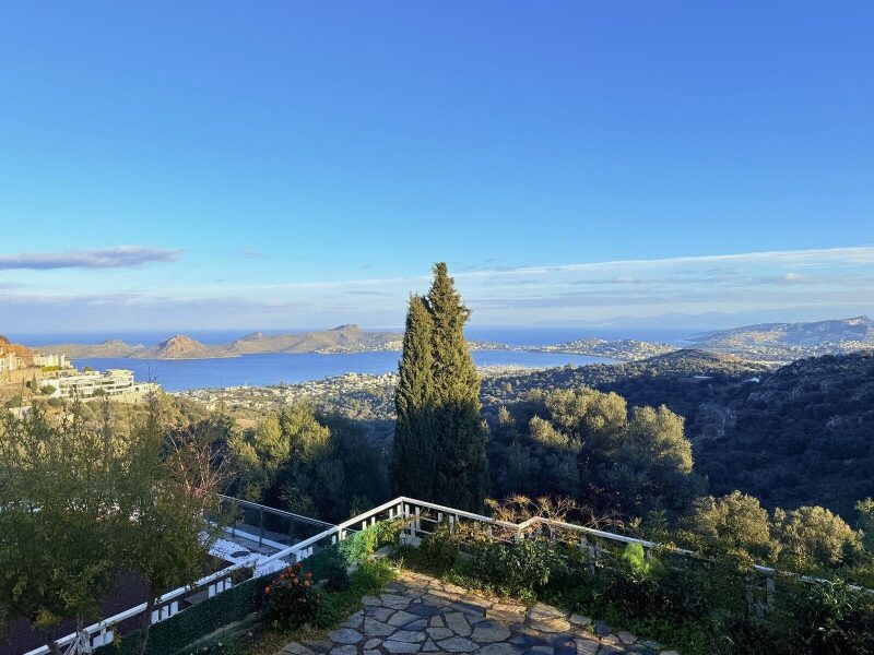 Yalıkavak’ta Enfes Manzaralı Satılık 3+1 Villa ve 1+1 Misafir Evi — Yalıkavak fotoğraf 1