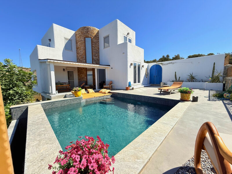 Boğaziçi’nde Özel Havuzlu, Bahçeli, Müstakil 3+1 Satılık Villa — Boğaziçi fotoğraf 1