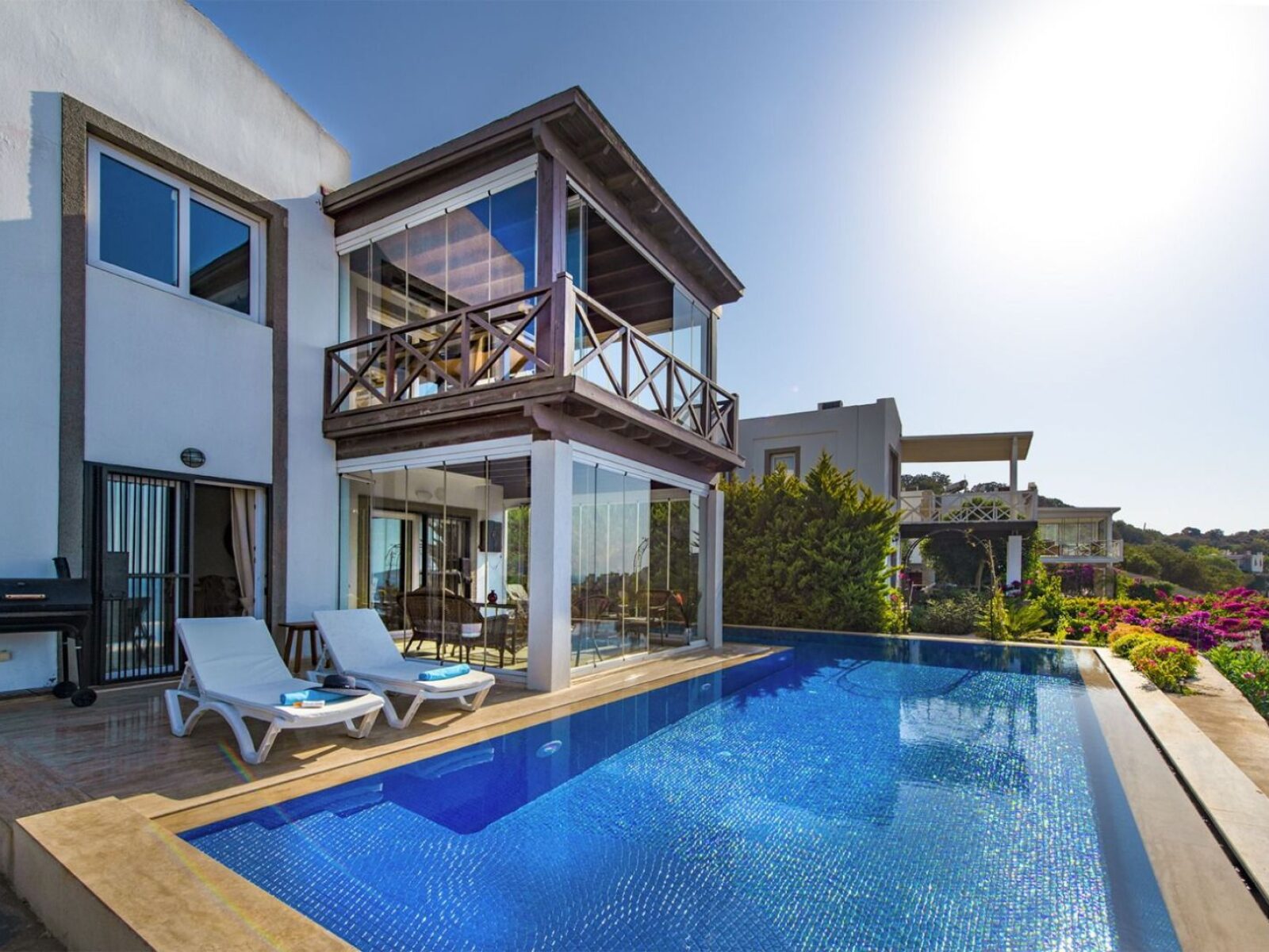 Gümüşlük'te Muhteşem Deniz Manzaralı Havuzlu 3+1 Satılık Villa — Gümüşlük fotoğraf 4