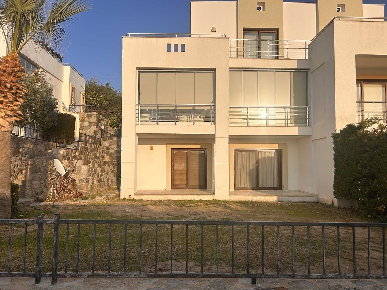 Yalıkavak’ta, Site İçinde, Geniş Bahçeli, Eşyalı, 2+1 Satılık Daire — Yalıkavak fotoğraf 1