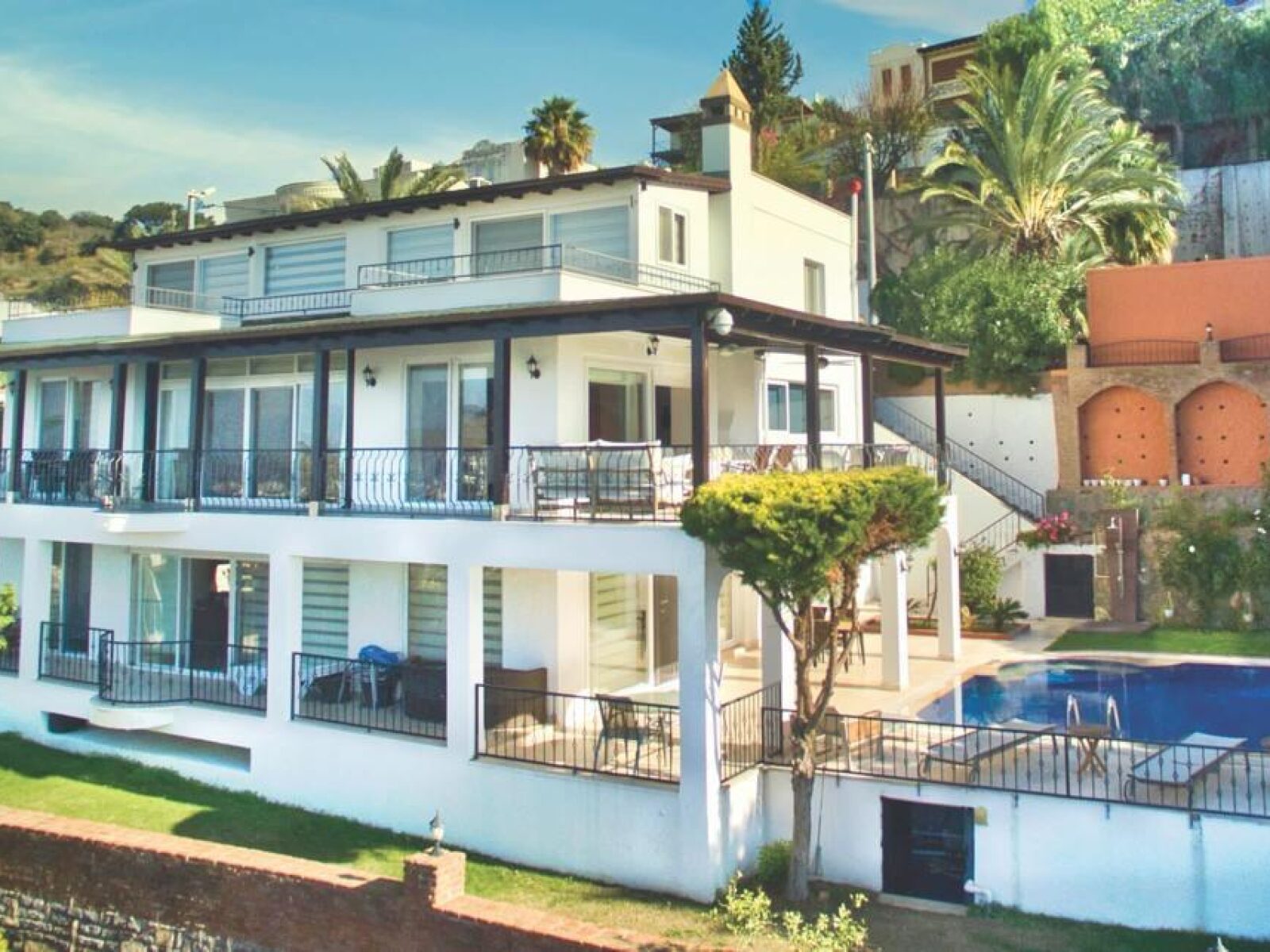 Yalıkavak'ta Muhteşem Deniz Manzaralı, Havuzlu 6+2 Satılık Villa — Yalıkavak fotoğraf 4