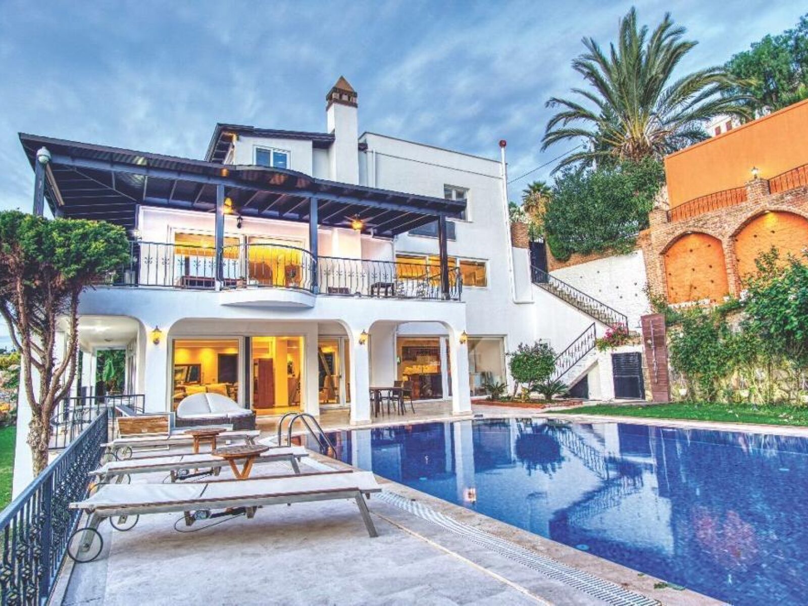 Yalıkavak'ta Muhteşem Deniz Manzaralı, Havuzlu 6+2 Satılık Villa — Yalıkavak fotoğraf 3