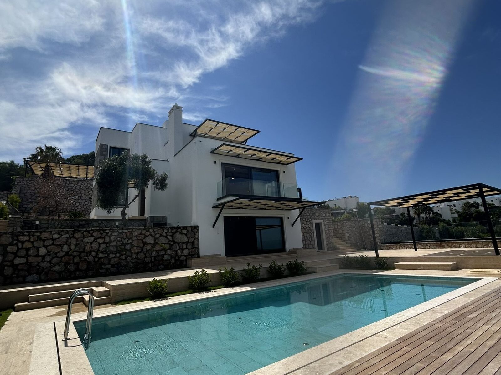 Yalıkavak'ta Enfes Deniz Manzaralı, Geniş Bahçeli 7+2 Satılık Villa — Yalıkavak fotoğraf 3