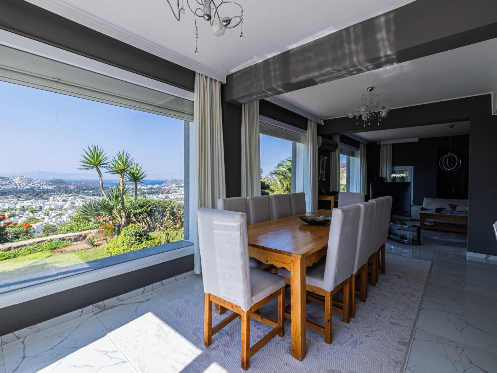 Gümüşlük’te 1.600 m2 Arsa İçinde Özel Havuzlu Satılık Taş Villa — Gümüşlük fotoğraf 6