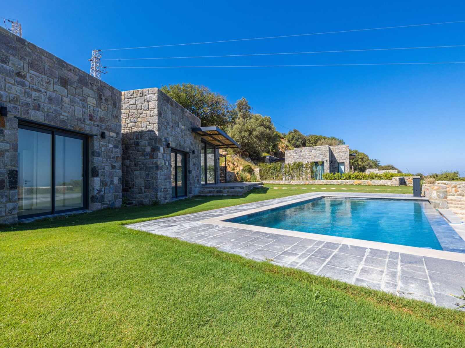 Gümüşlük'te Butik Site'de Tek Katlı Havuzlu 3+1 Satılık Taş Villa — Gümüşlük fotoğraf 6