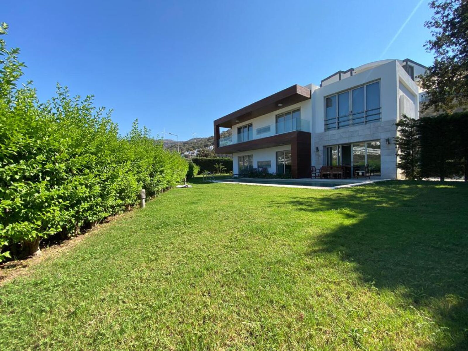 Yalıkavak'ta Deniz ve Doğa Manzaralı, Havuzlu 4+1 Satılık Villa — Yalıkavak fotoğraf 2