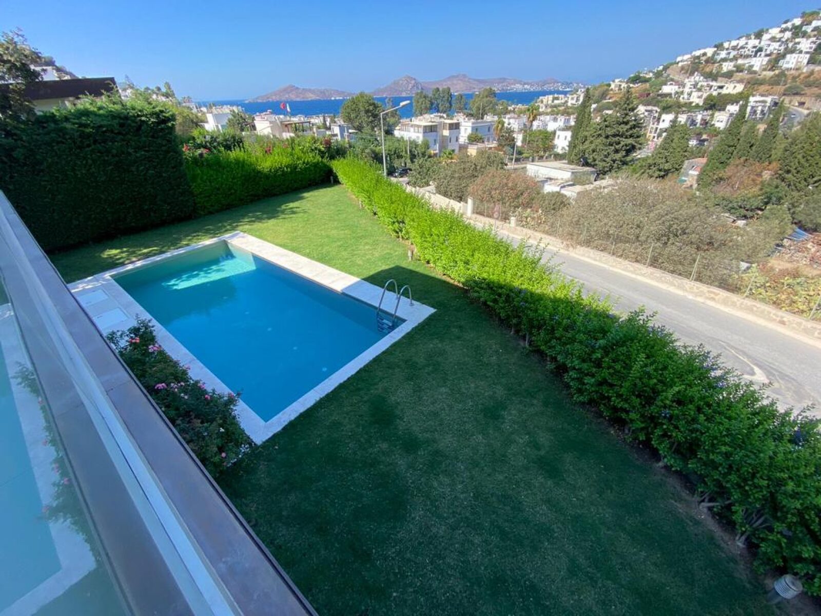 Yalıkavak'ta Deniz ve Doğa Manzaralı, Havuzlu 4+1 Satılık Villa — Yalıkavak fotoğraf 6