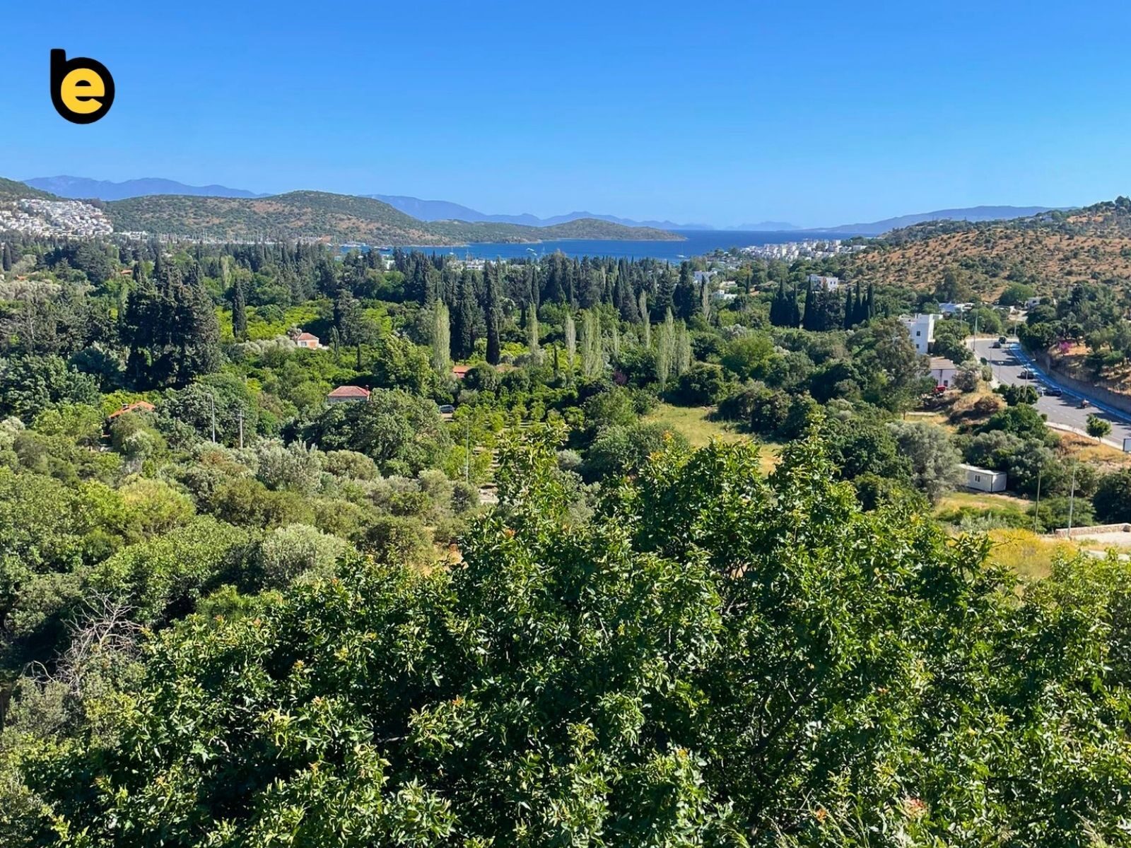 Bitez'de Ana Cadde Cepheli Kısmi Deniz Manzaralı Satılık Arsa — Bitez fotoğraf 6