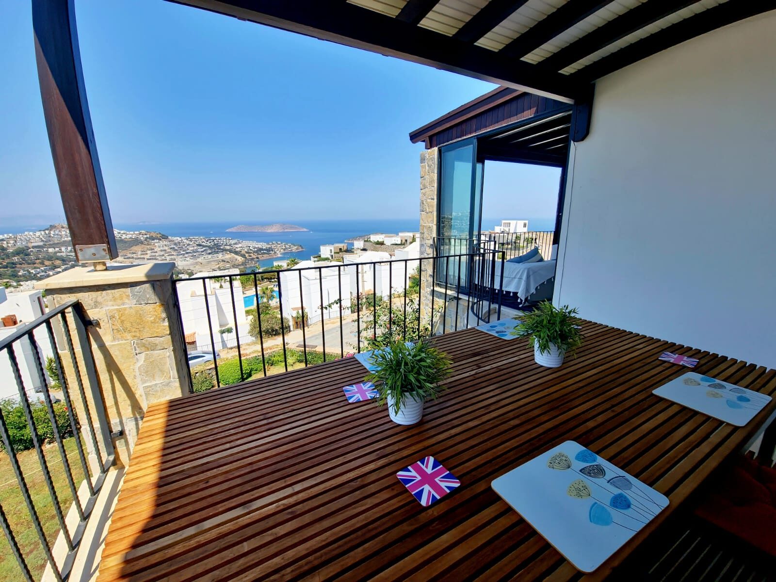 Yalıkavak'ta Site İçerisinde Enfes Deniz Manzaralı 2+1 Satılık Daire — Yalıkavak fotoğraf 5