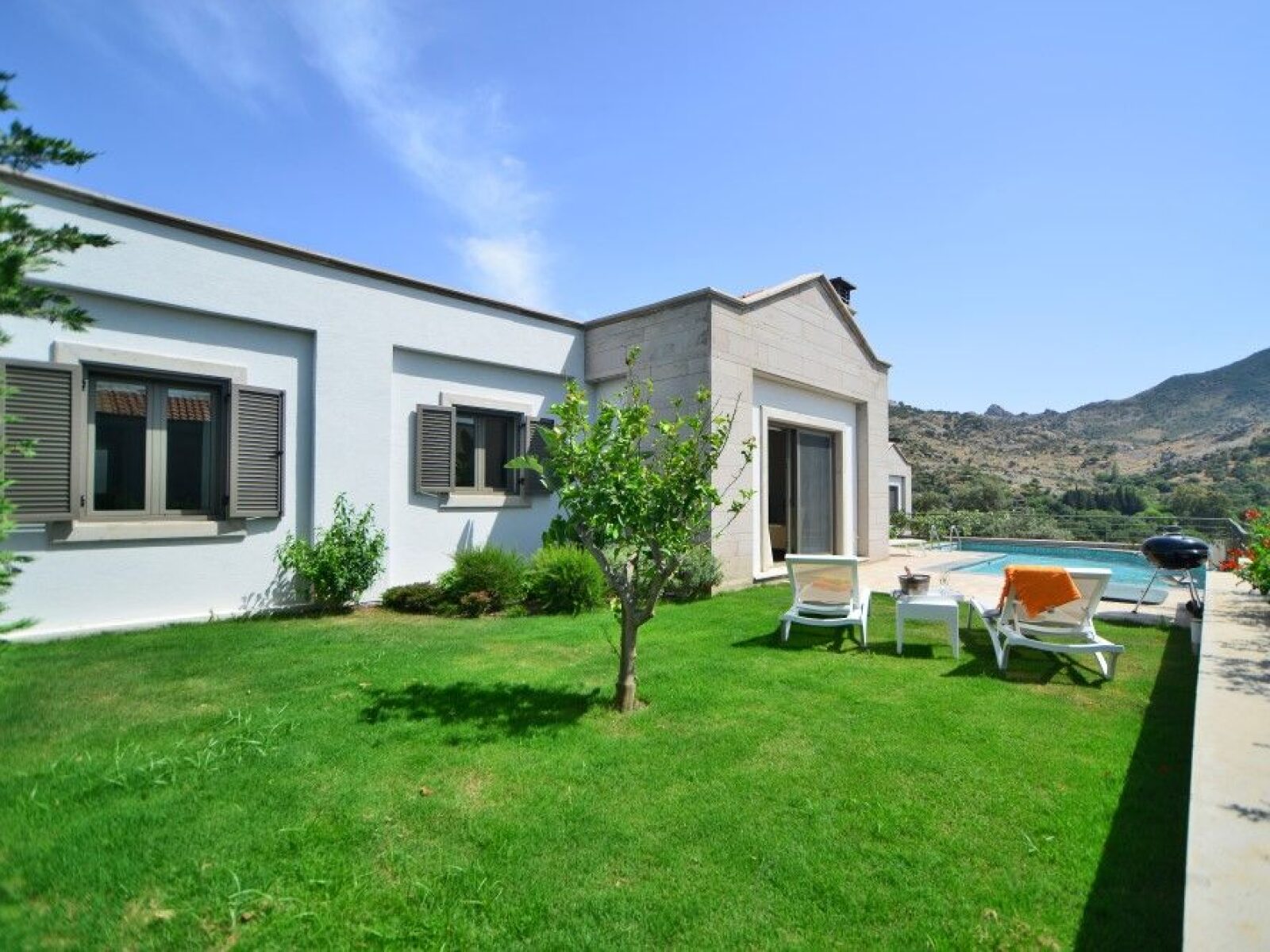 Yalıkavak’ta Tek Katlı Müstakil Havuzlu 3+1 Satılık Villa — Yalıkavak fotoğraf 3