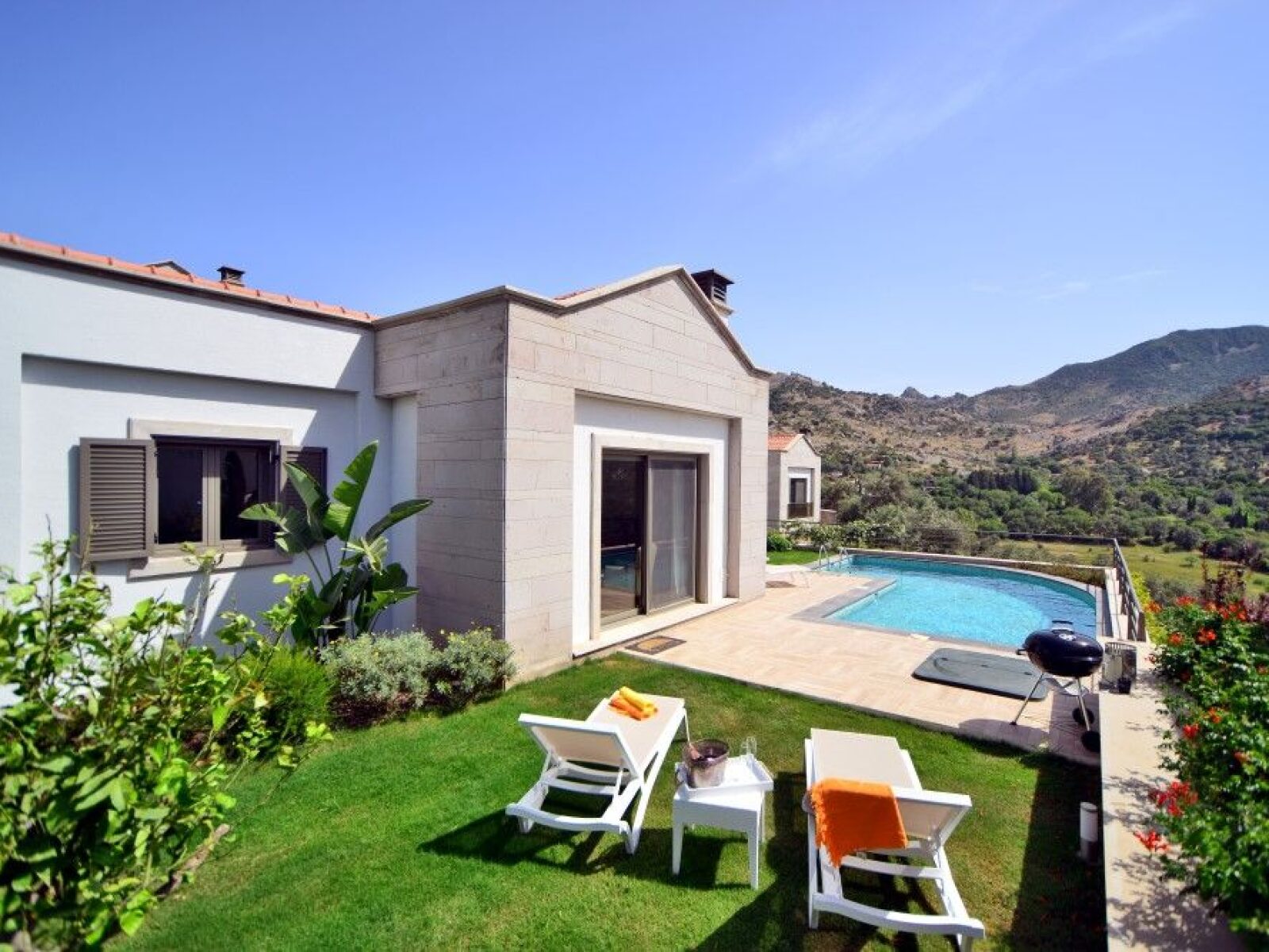 Yalıkavak’ta Tek Katlı Müstakil Havuzlu 3+1 Satılık Villa — Yalıkavak fotoğraf 4