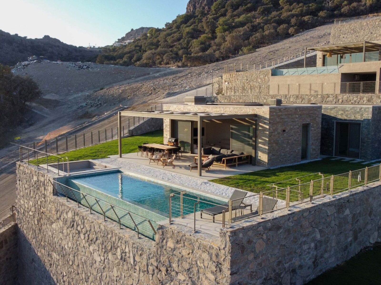 Yalıkavak'ta Deniz Manzaralı Tek Katlı 4+1 Satılık Taş Villa — Yalıkavak fotoğraf 2