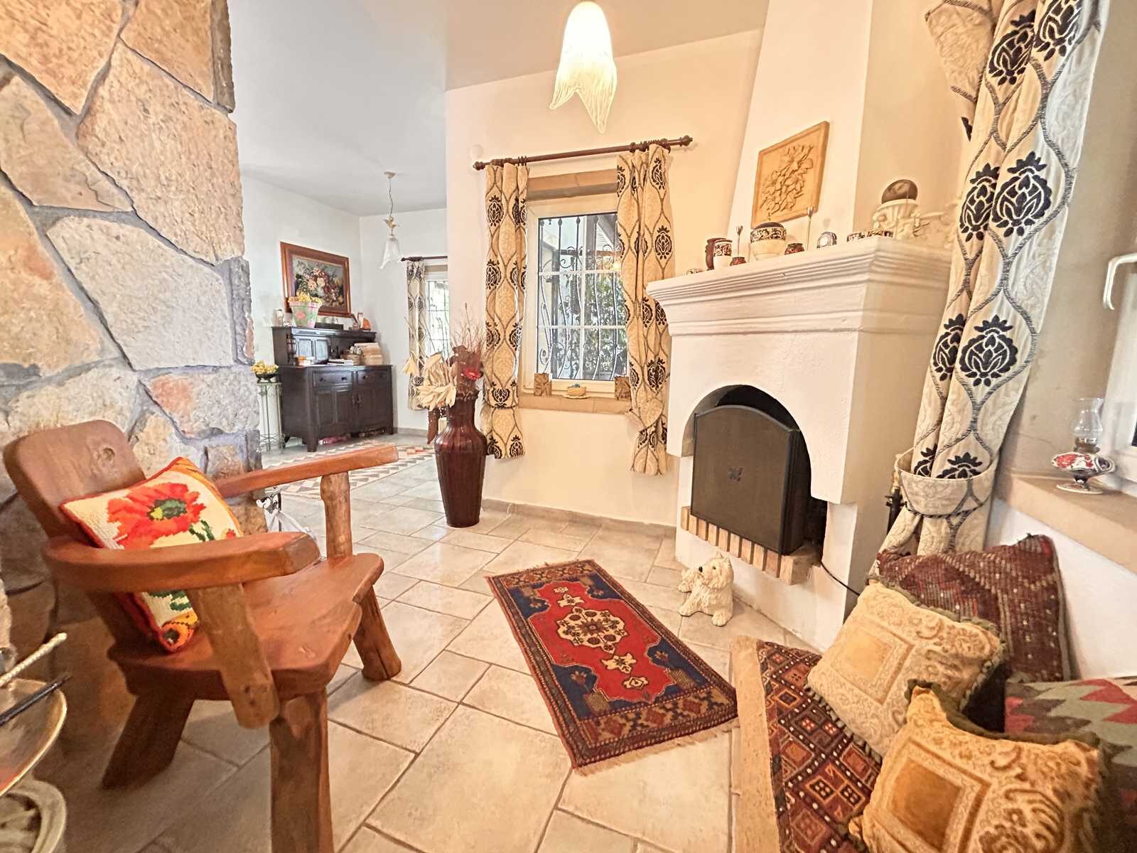 Koyunbaba'da Site İçerisinde Geniş Bahçeli 3+1 Satılık Bohem Villa — Gümüşlük fotoğraf 6