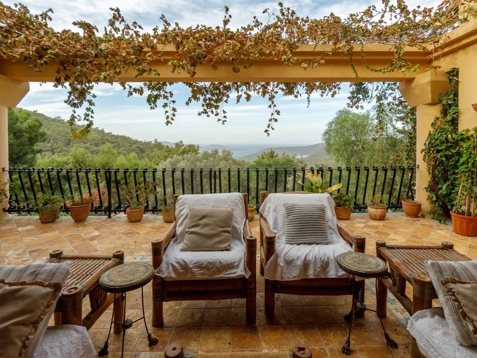 Türkbükü'nde Doğa İçinde Gizli Muhteşem Satılık Malikane — Göltürkbükü fotoğraf 4