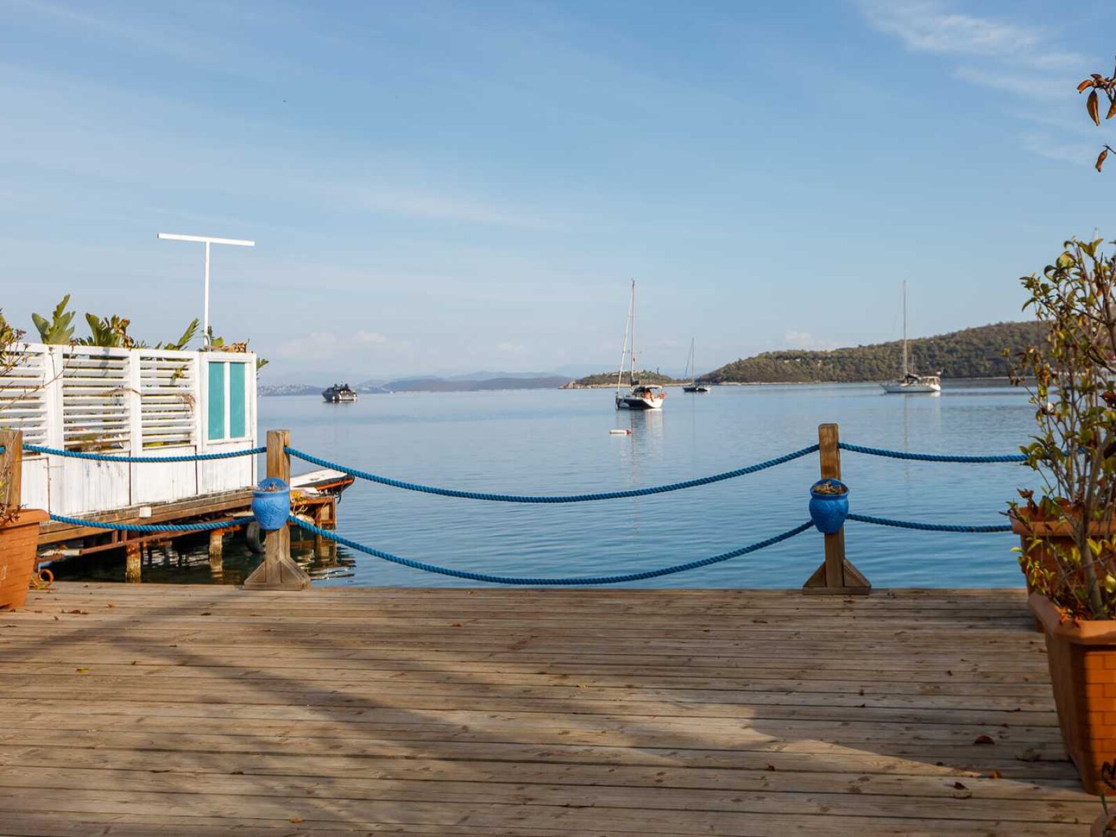Türkbükü'nde Sahile 50 Metre Mesafede Özel İskeleli 3+2 Taş Ev — Göltürkbükü fotoğraf 1