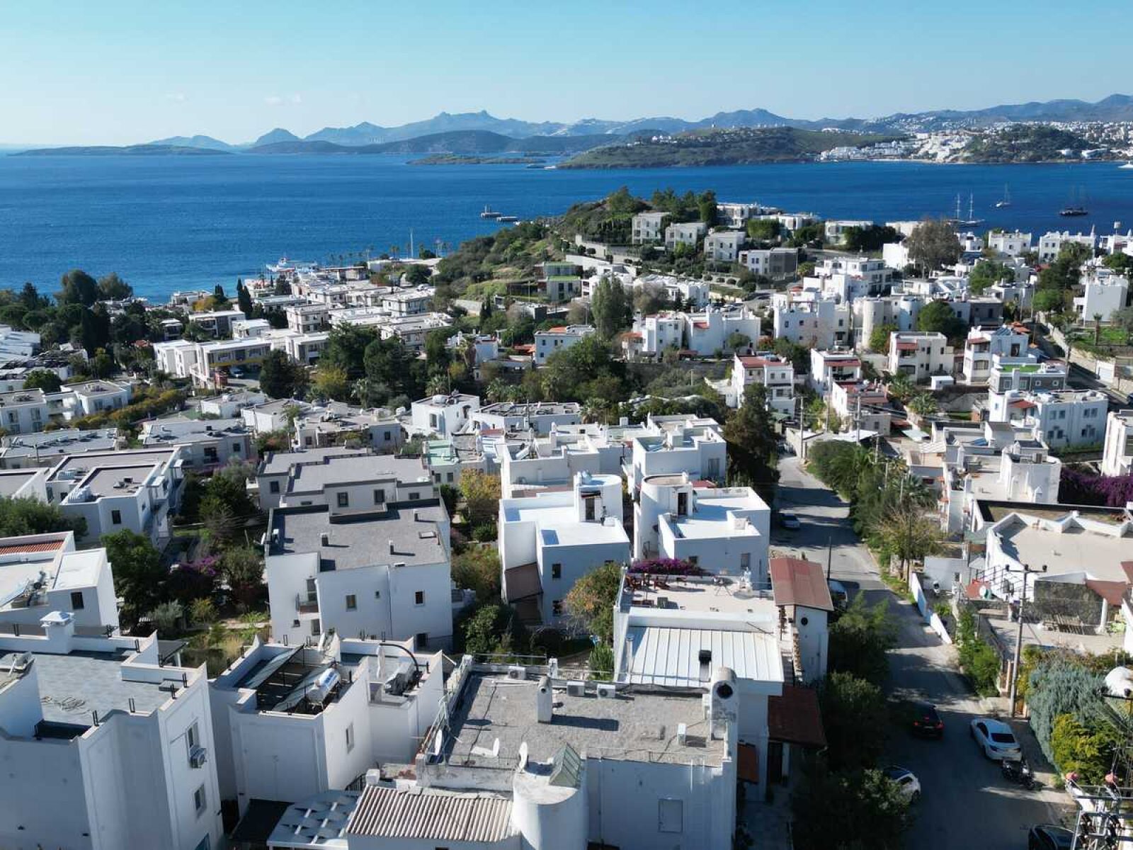 Kumbahçe’de Havuzlu Site İçerisinde 2+1 Satılık Evler — Bodrum Merkez fotoğraf 3