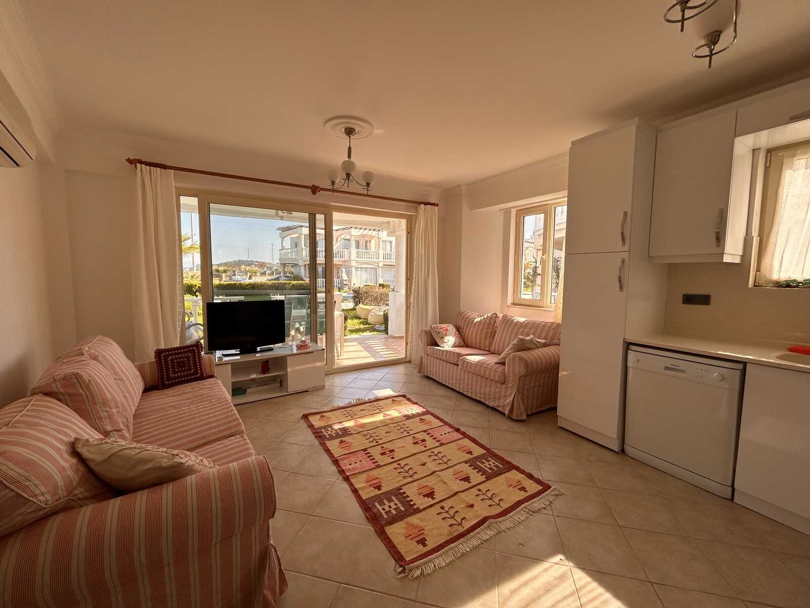Flamingo Country Club'da Geniş Bahçeli 2+1 Satılık Daire — Boğaziçi fotoğraf 6