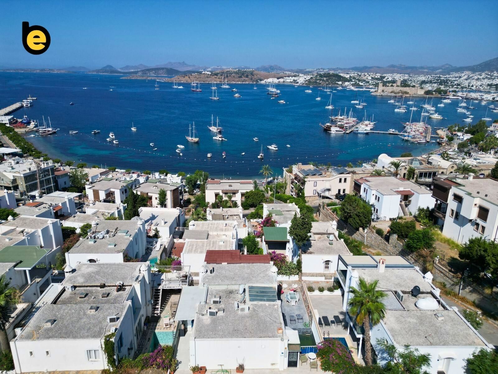 Kumbahçe'de Kos ve Kale Manzaralı 6 Daireye Çevrilmiş Tripleks — Bodrum Merkez fotoğraf 1