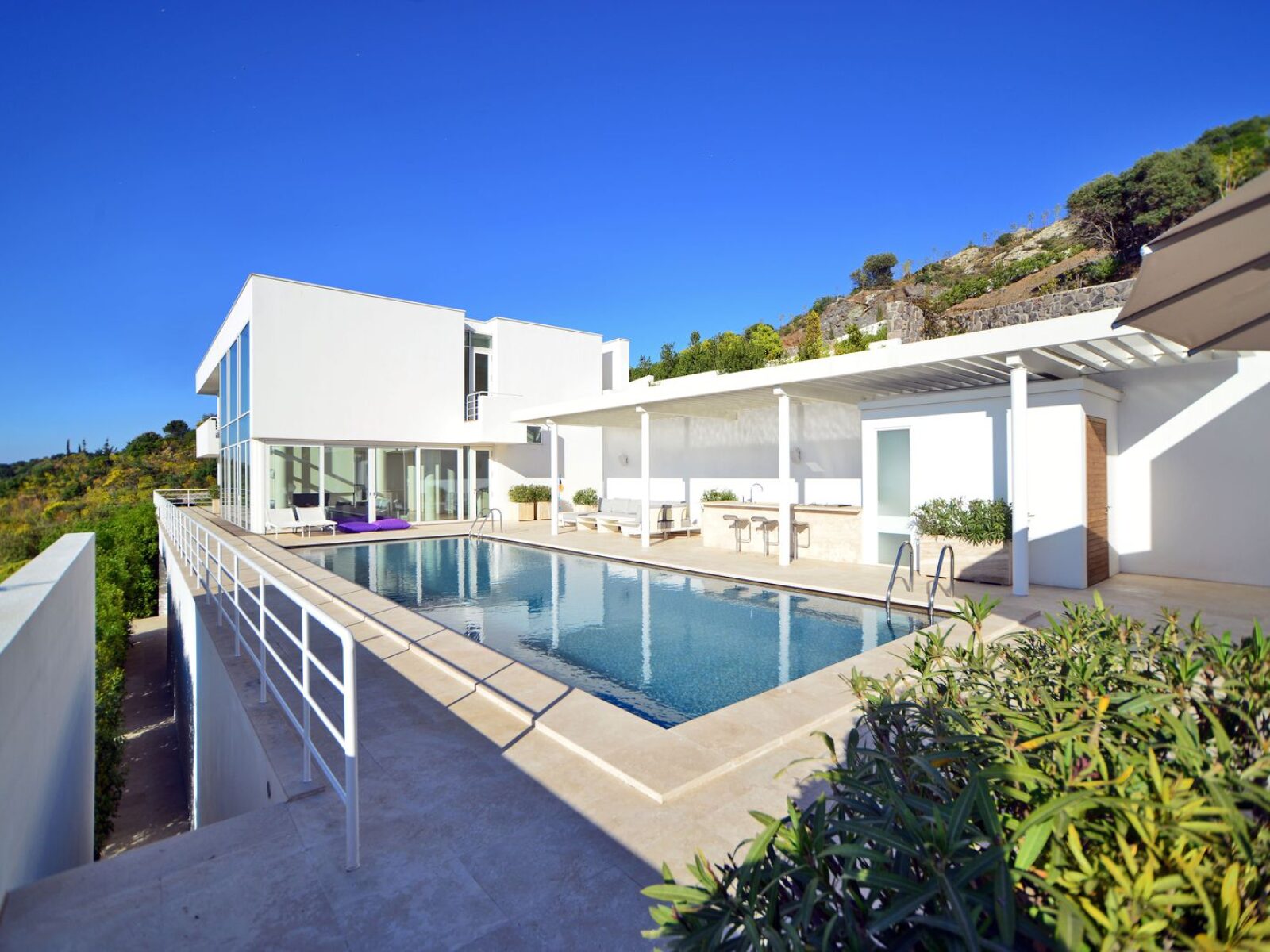 Yalıkavak’ta Ünlü Mimar Richard Meier İmzalı Lüks Tripleks Villa — Yalıkavak fotoğraf 6