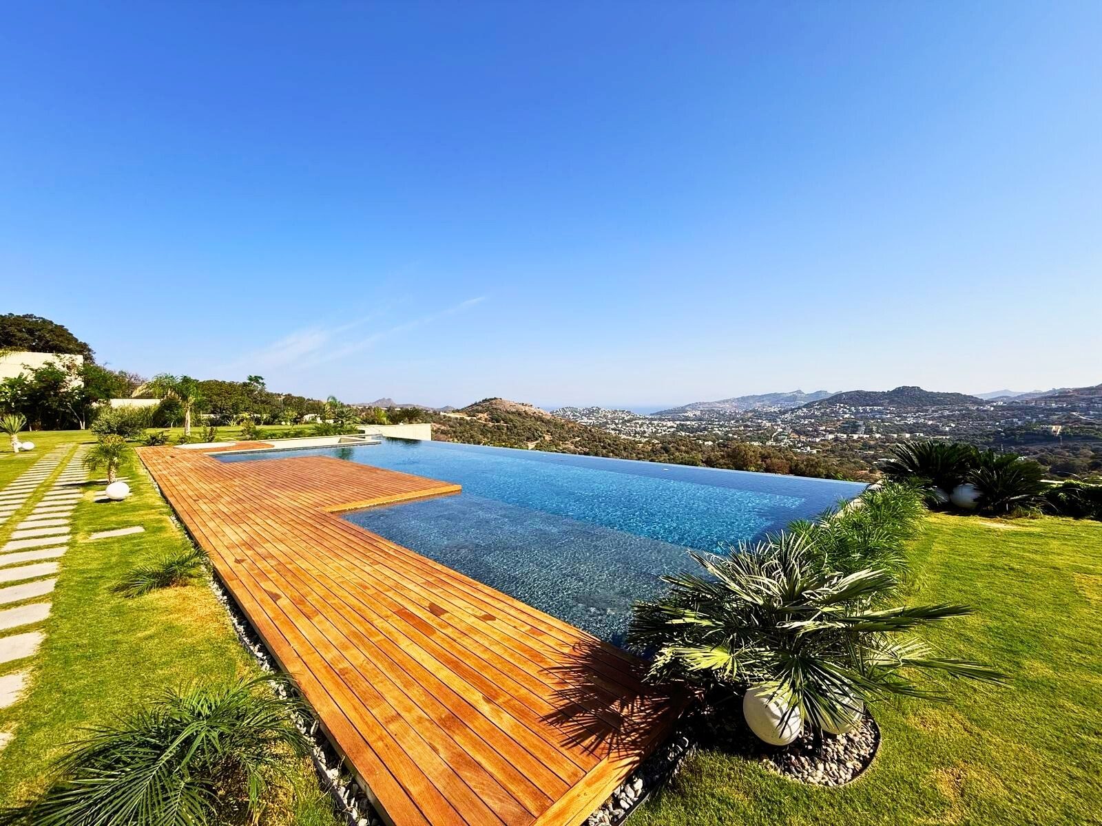 Yalıkavak'ta 5000 m2 Arsa İçinde Enfes Manzaralı Lüks Malikane — Yalıkavak fotoğraf 4
