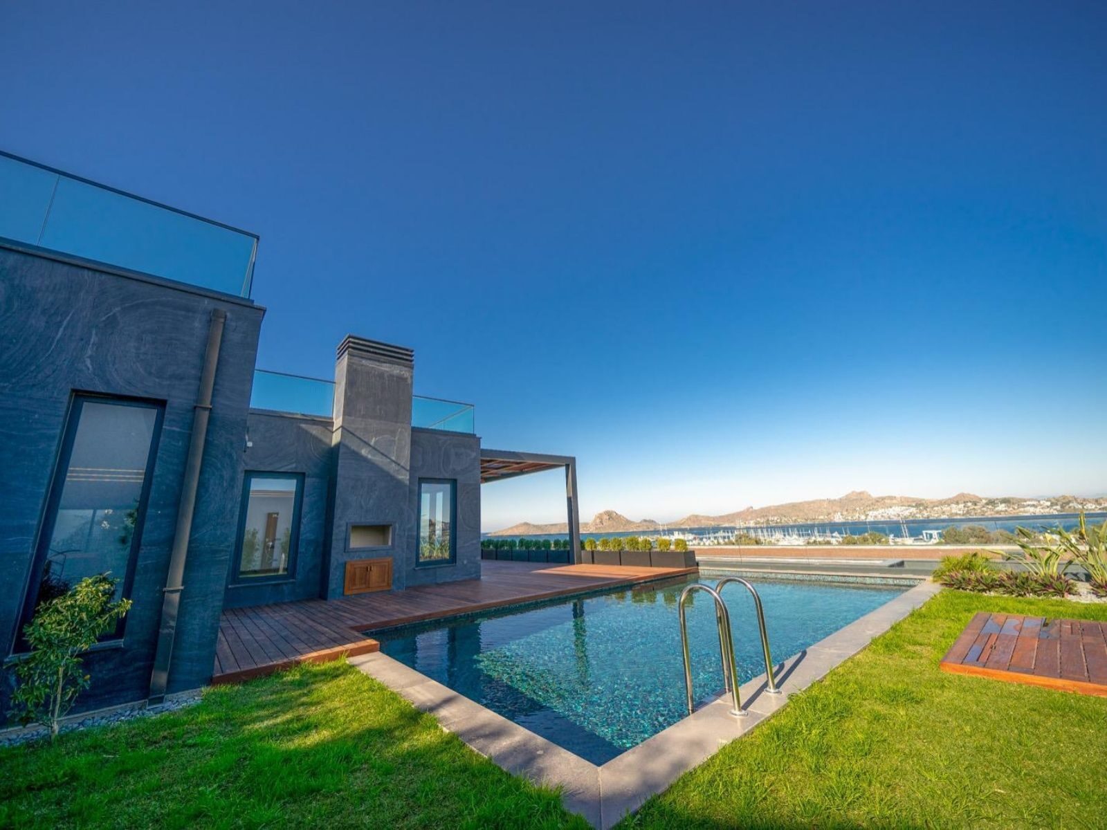 Yalıkavak Marina'ya Yürüme Mesafesinde Deniz Manzaralı Villa — Yalıkavak fotoğraf 2