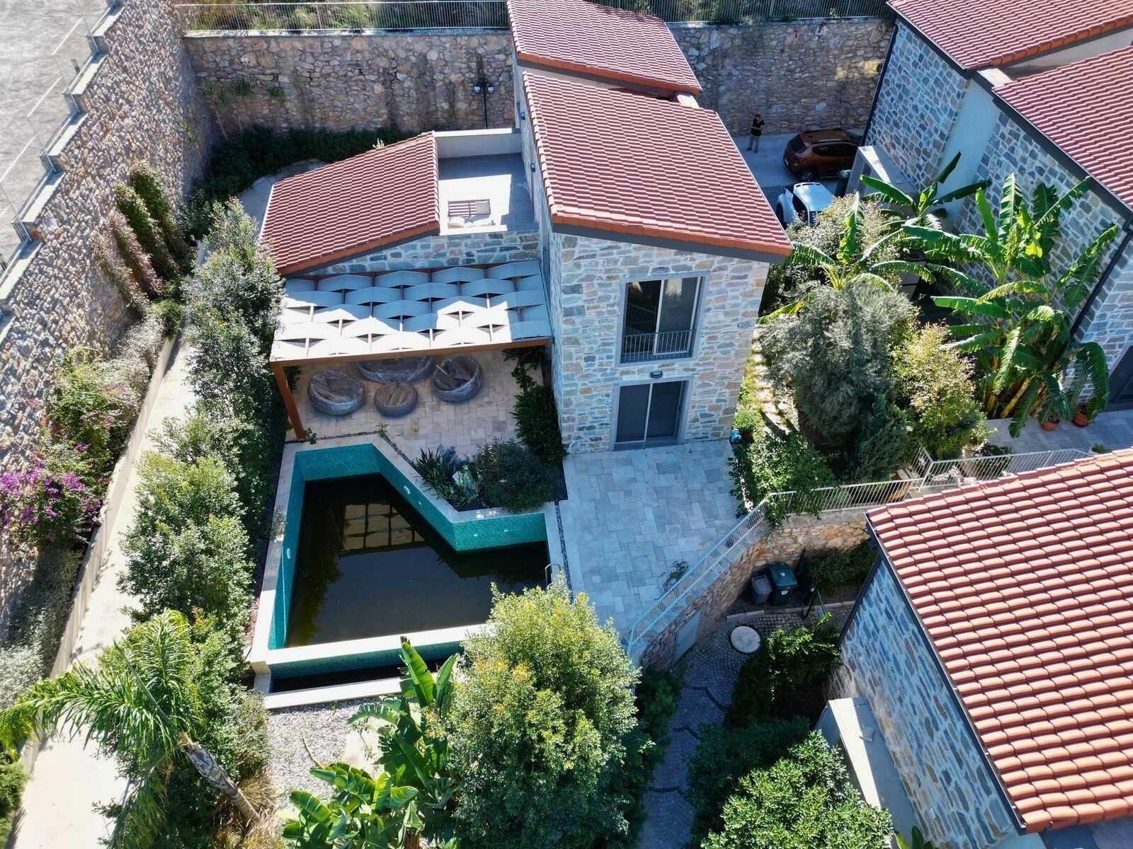 Bitez'de Butik Sitede Doğa Manzaralı Özel Havuzlu 4+1 Taş Villa — Bitez fotoğraf 1