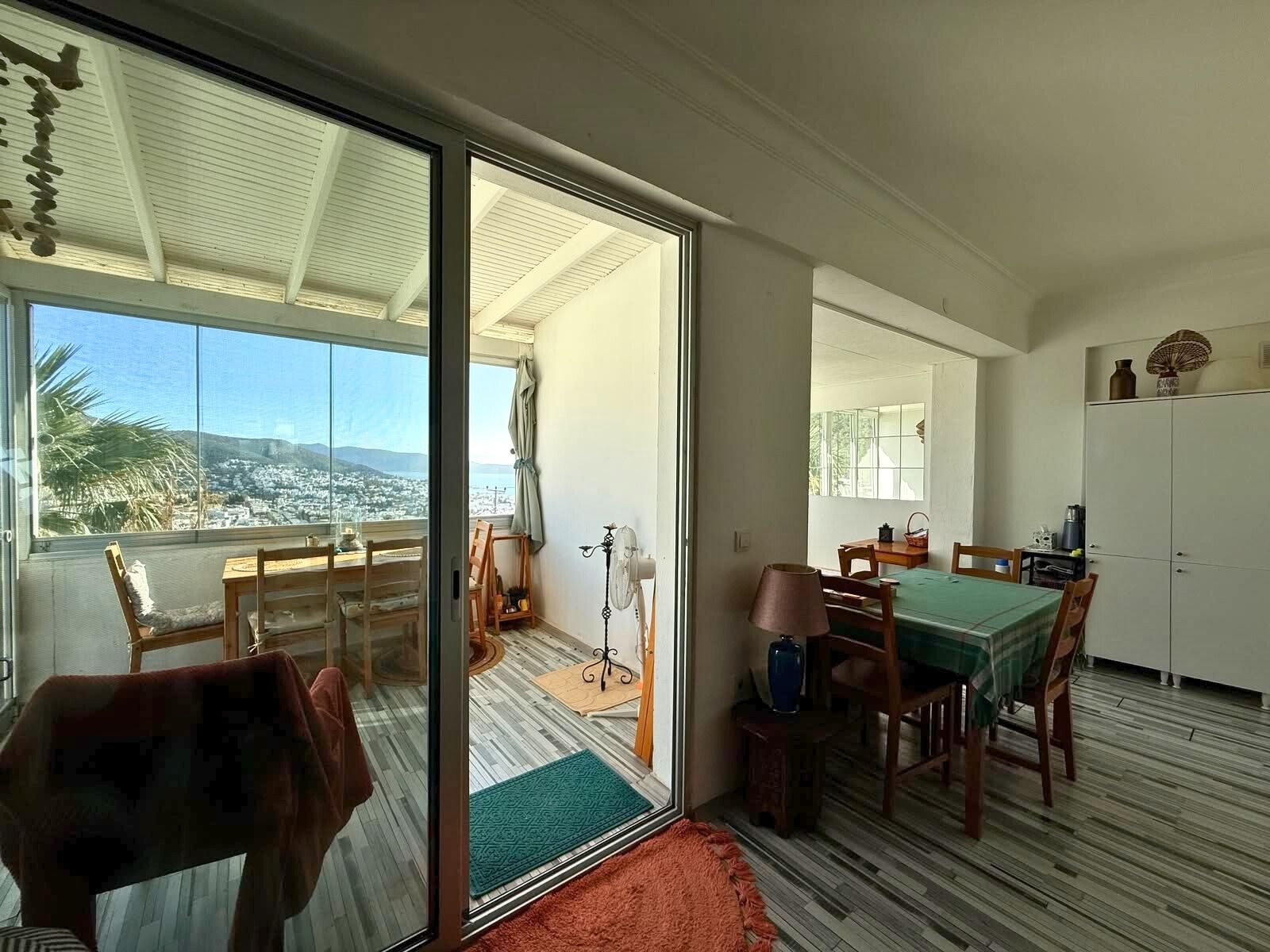 Yokuşbaşı’nda Deniz ve Şehir Manzaralı Üst Kat 2+1 Satılık Daire — Bodrum Merkez fotoğraf 5