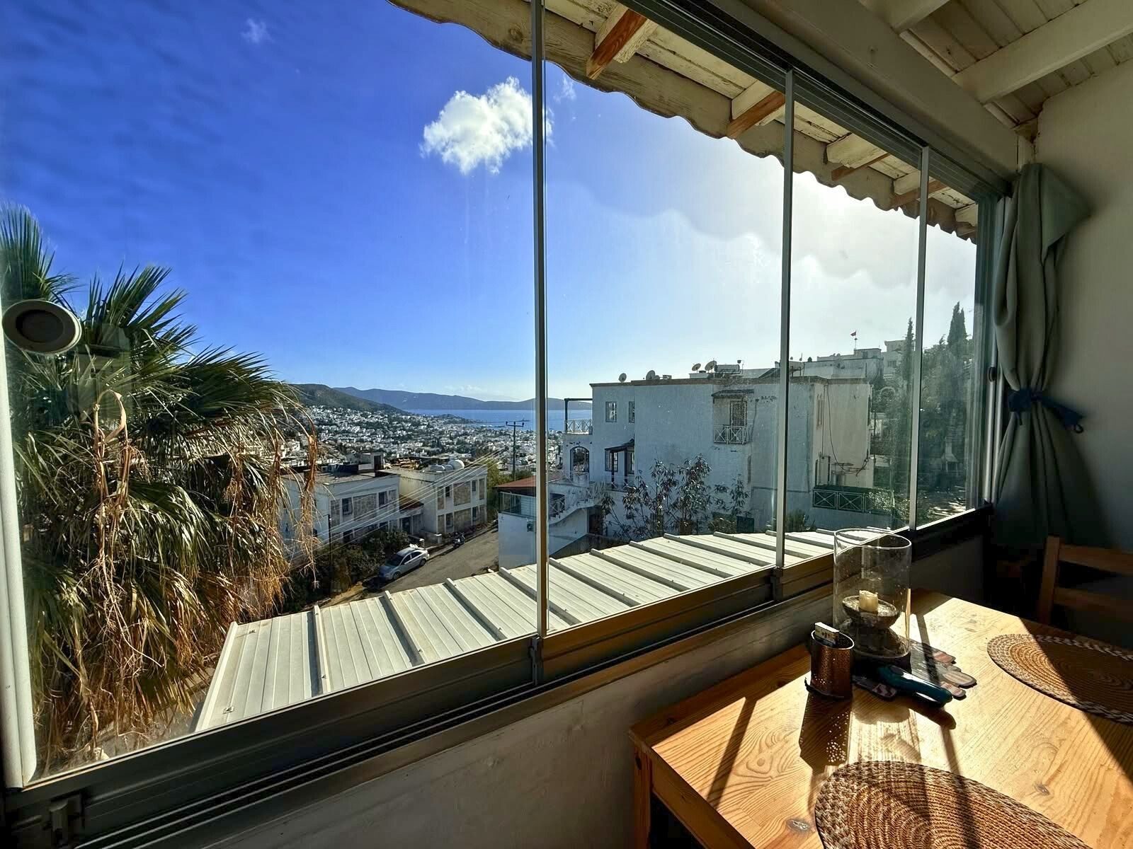 Yokuşbaşı’nda Deniz ve Şehir Manzaralı Üst Kat 2+1 Satılık Daire — Bodrum Merkez fotoğraf 4