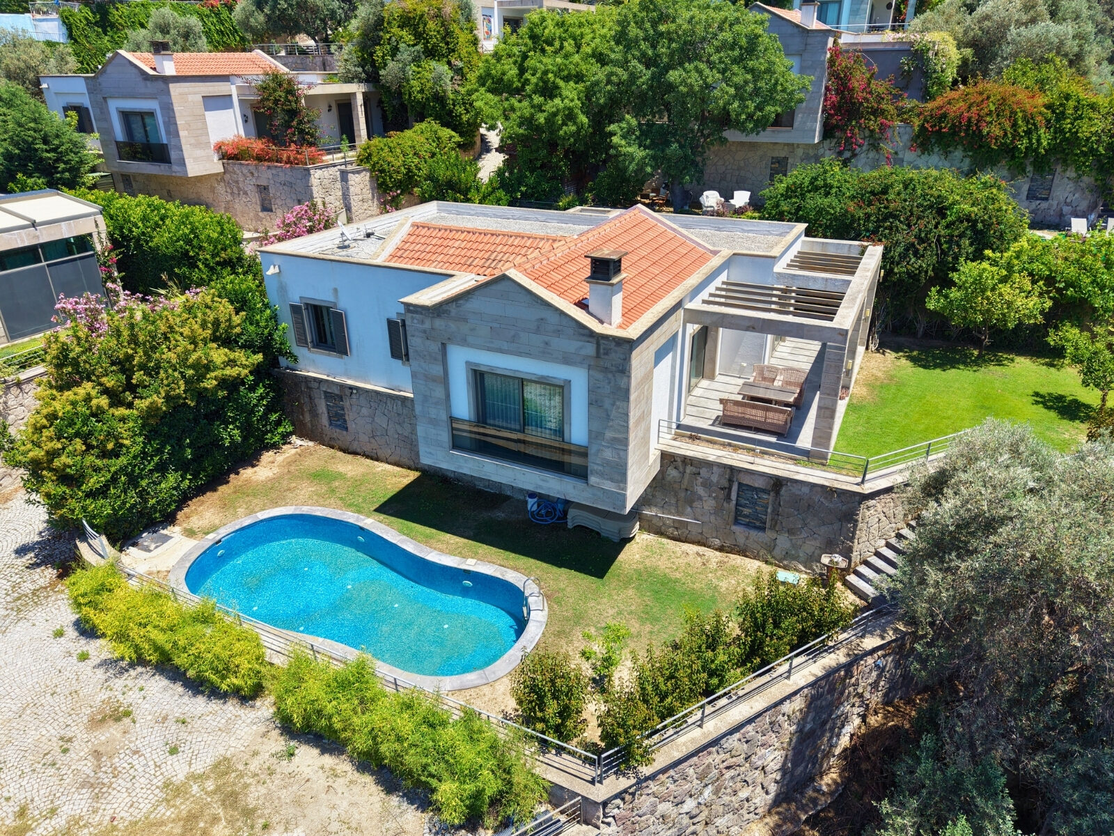 Yalıkavak'ta Havuzlu Doğa Manzaralı Tek Katlı 3+1 Satılık Villa — Yalıkavak fotoğraf 2