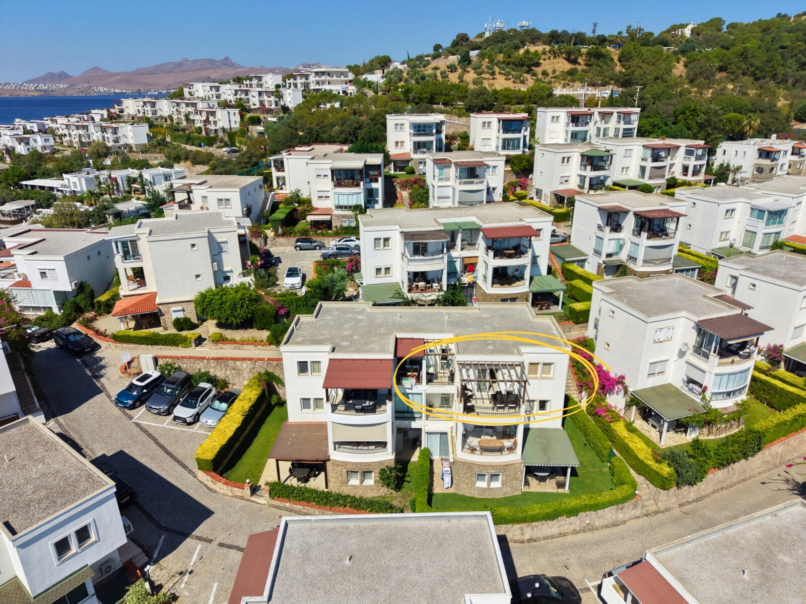 Özel Plajlı Bitez Sarnıç Sitesi’nde Deniz Manzaralı 2+1 Daire — Bitez fotoğraf 3