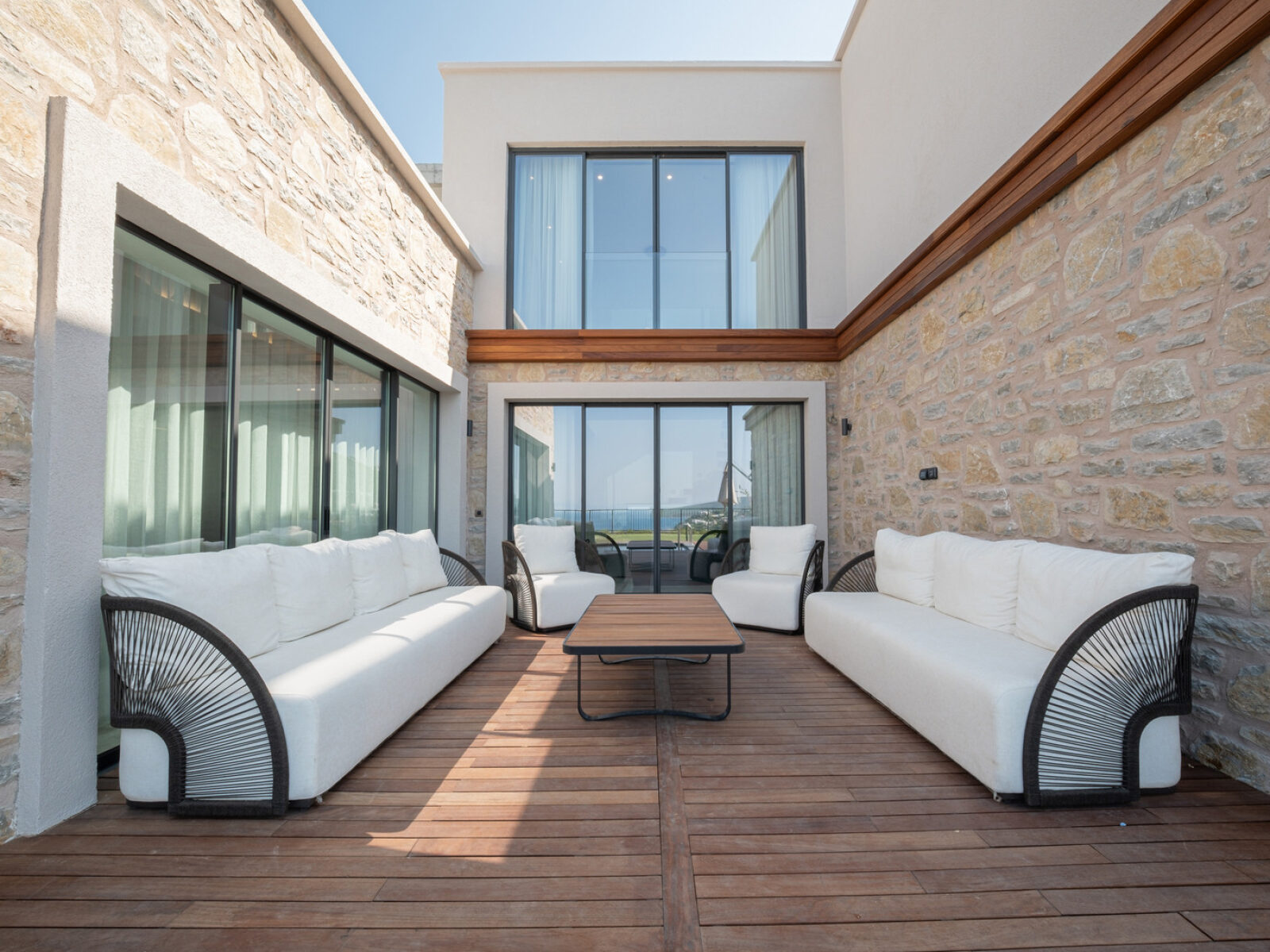 Hebil’de Özel Plajlı Sitede Deniz Manzaralı 4+1 Satılık Akıllı Villa — Göltürkbükü fotoğraf 4