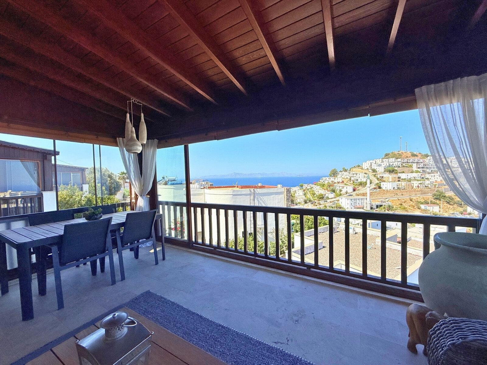 Koyunbaba’da Havuzlu Sitede Deniz Manzaralı Satılık 2+1 Daire — Gümüşlük fotoğraf 6